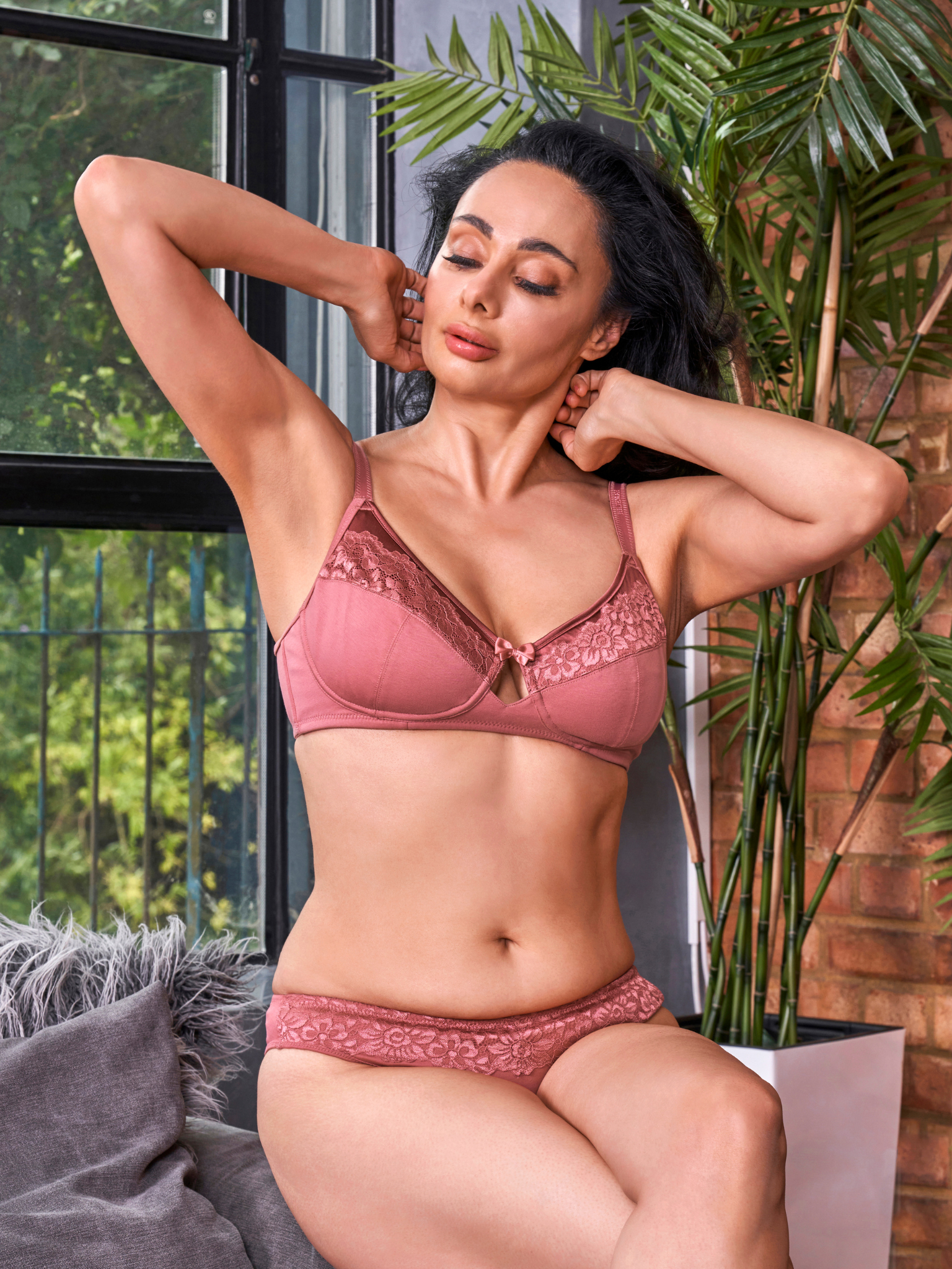Rosie - Silk & Organic Cotton Lace Full Cup Wireless Bra-1
